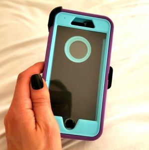 Otterbox iPhone case with clip (like NEW)